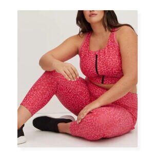 Torrid Low-Impact Wireless Zip-Front Active Sports Bra Sz 2X NWT